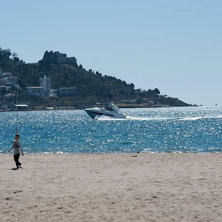 A Pie De Playa, Climatizado Y Parking