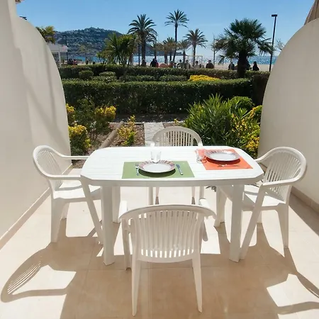 A Pie De Playa, Climatizado Y Parking * Roses